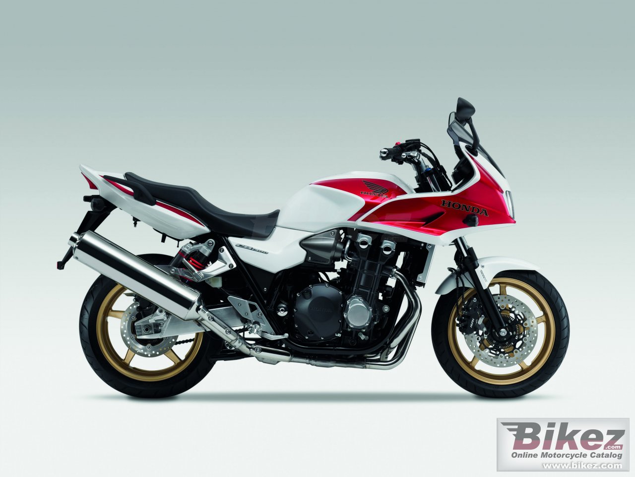 Big Honda cb1300sa picture and wallpaper from Bikez.com